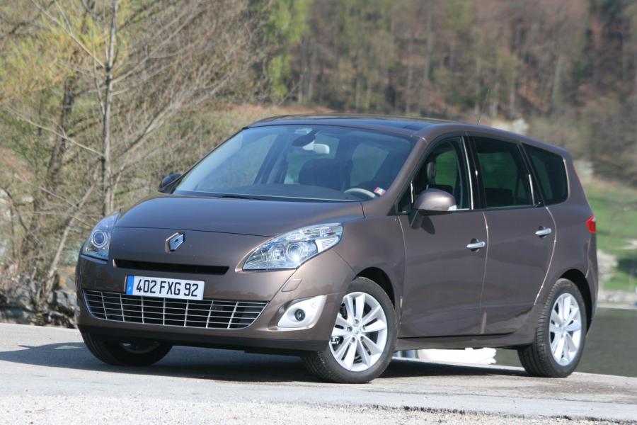  Renault Grand Scenic 2009 года  (фото 12 из 65)